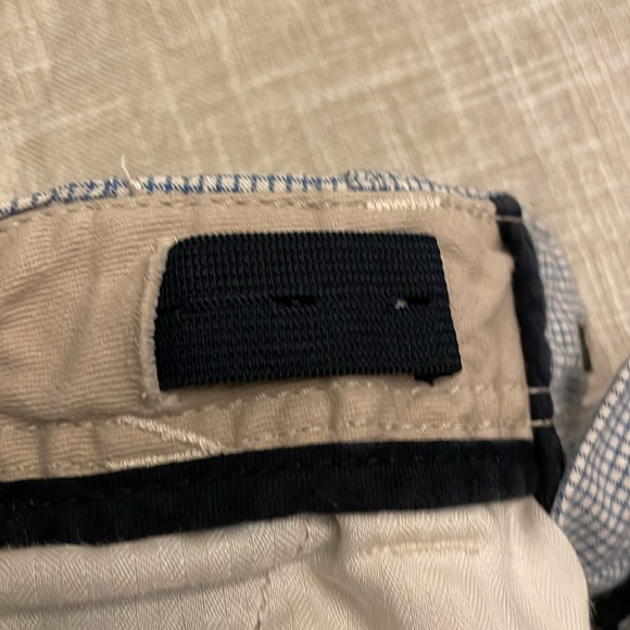 GapKids size 7 boys cargo shorts in a preppie print! - Picture 6 of 7